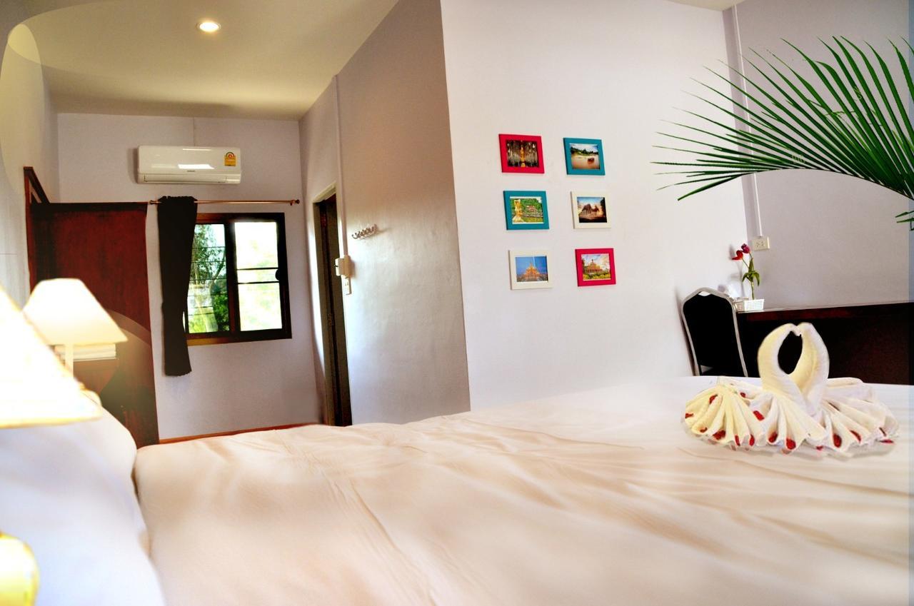 Chao Phraya Home Ban Bon  Exterior photo